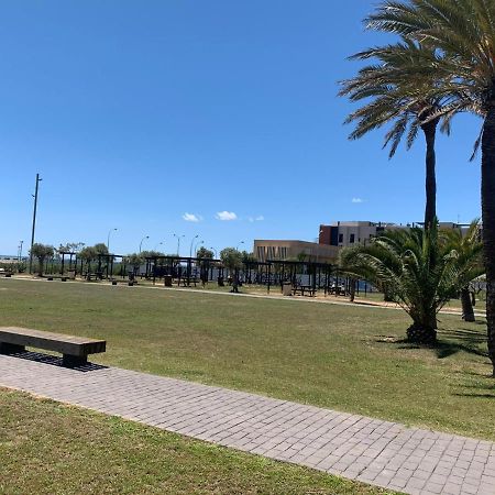 Apartamento Para 5 Personas Frente Al Mar Con Piscina Y Parking Cubelles Kültér fotó