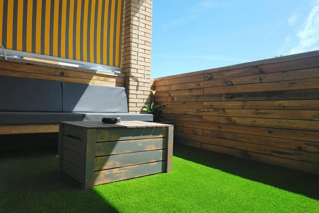 Apartamento Para 5 Personas Frente Al Mar Con Piscina Y Parking Cubelles Kültér fotó