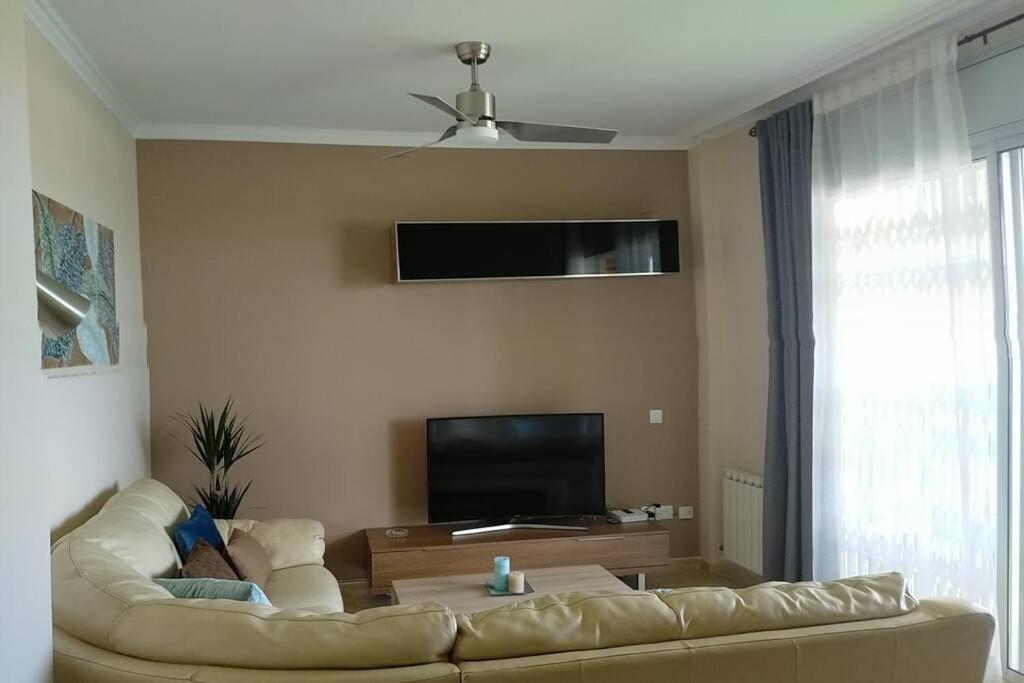 Apartamento Para 5 Personas Frente Al Mar Con Piscina Y Parking Cubelles Kültér fotó