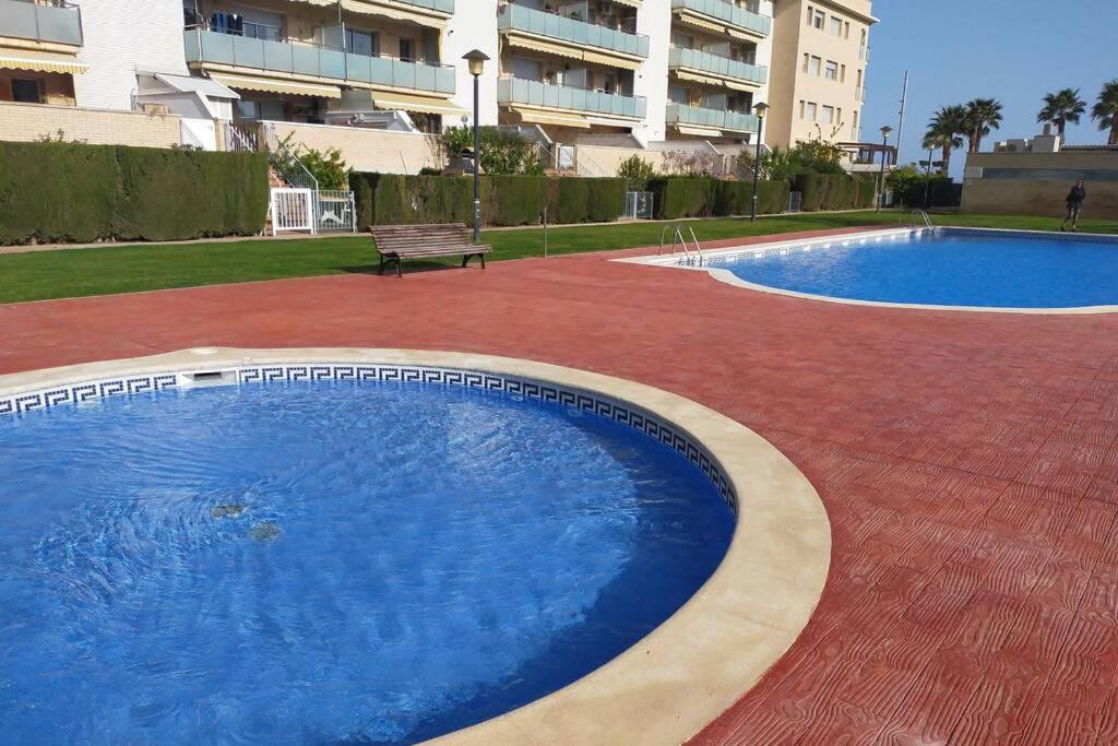 Apartamento Para 5 Personas Frente Al Mar Con Piscina Y Parking Cubelles Kültér fotó