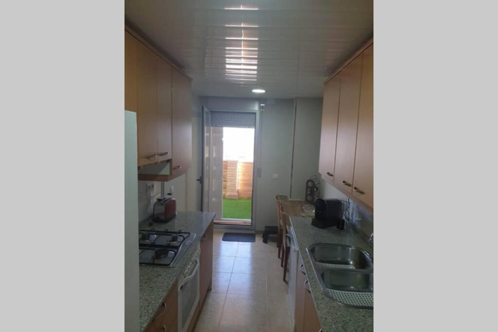 Apartamento Para 5 Personas Frente Al Mar Con Piscina Y Parking Cubelles Kültér fotó