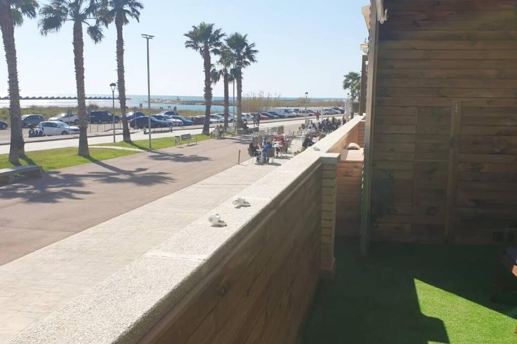 Apartamento Para 5 Personas Frente Al Mar Con Piscina Y Parking Cubelles Kültér fotó