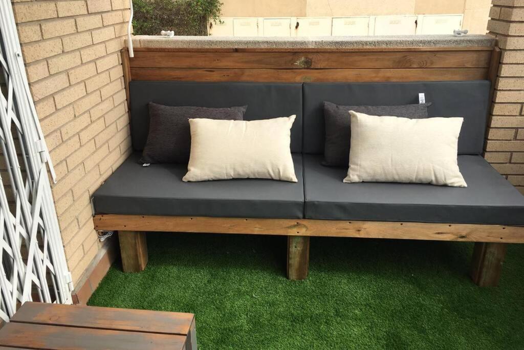 Apartamento Para 5 Personas Frente Al Mar Con Piscina Y Parking Cubelles Kültér fotó